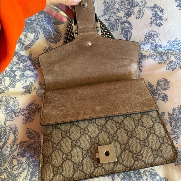 Gucci Dionysus Shoulder Bag - Picture 3 of 12